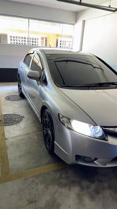 HONDA CIVIC 1.8 LXS 16V FLEX 4P AUTOMÁTICO HONDA CIVIC 1.8 LXS 16V FLEX 4P AUTOMÁTICO